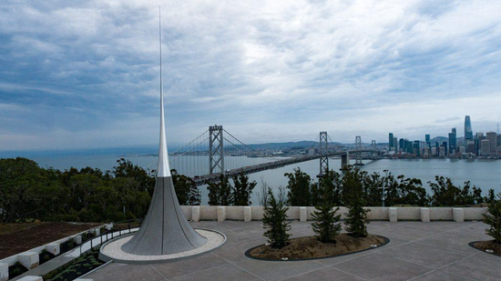 Hiroshi Sugimoto reveals sculpture that pierces the sky of San Francisco